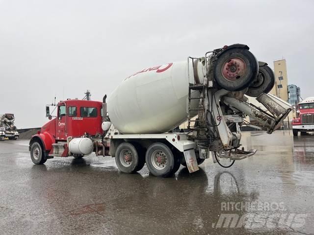 Kenworth W900B Други