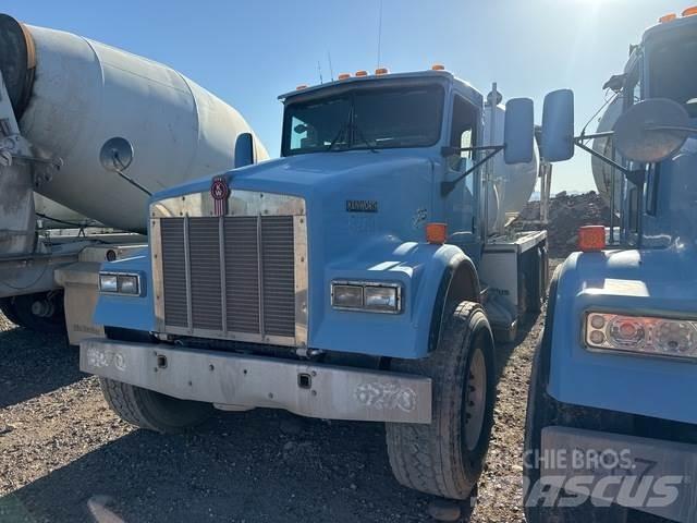 Kenworth W900B Други