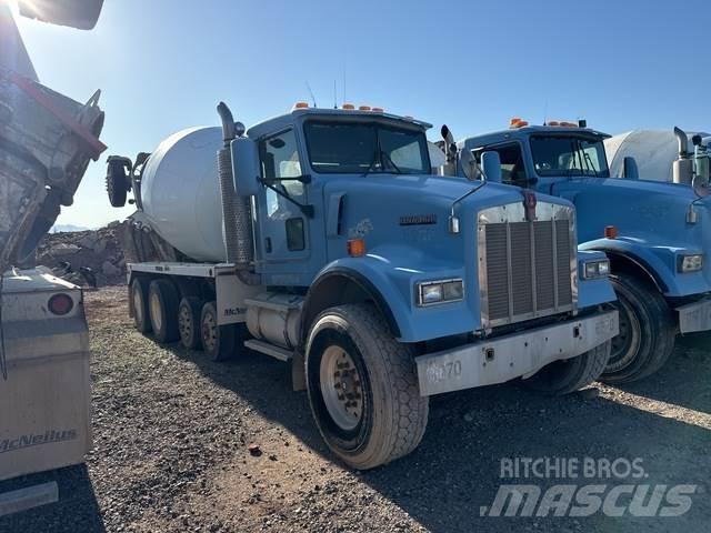 Kenworth W900B Други