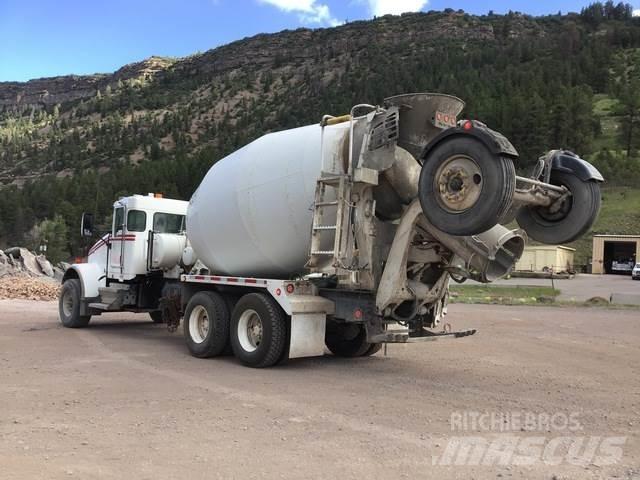 Kenworth W900B Други