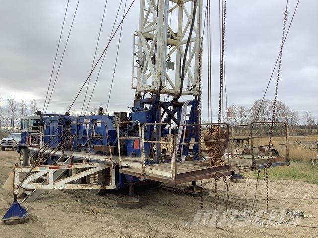  Kin-Rig NJX Камиони с подвижни сондажни кули