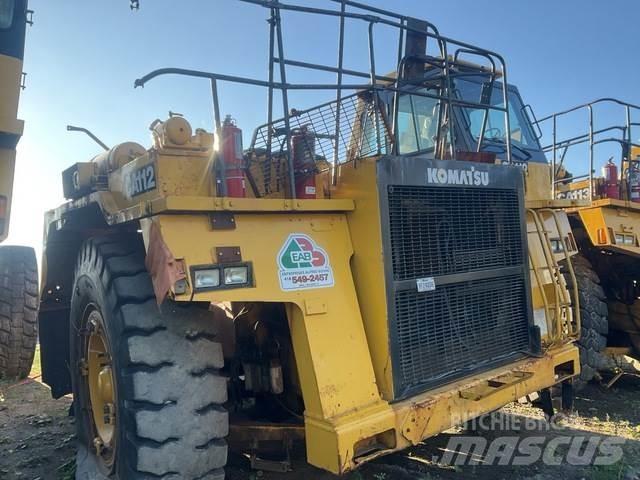 Komatsu 330M Дъмпери/моторни превозни средства