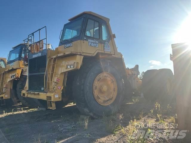 Komatsu 330M Дъмпери/моторни превозни средства