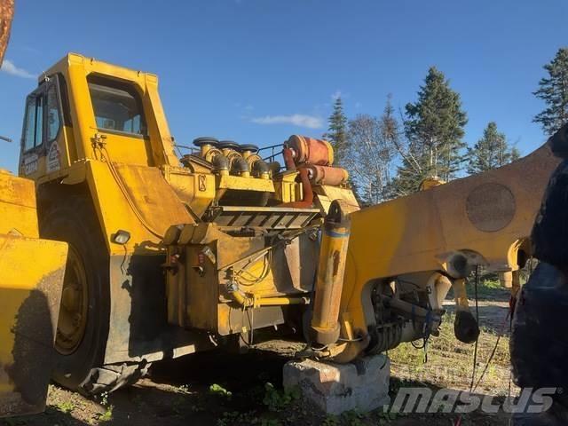 Komatsu 330M Дъмпери/моторни превозни средства
