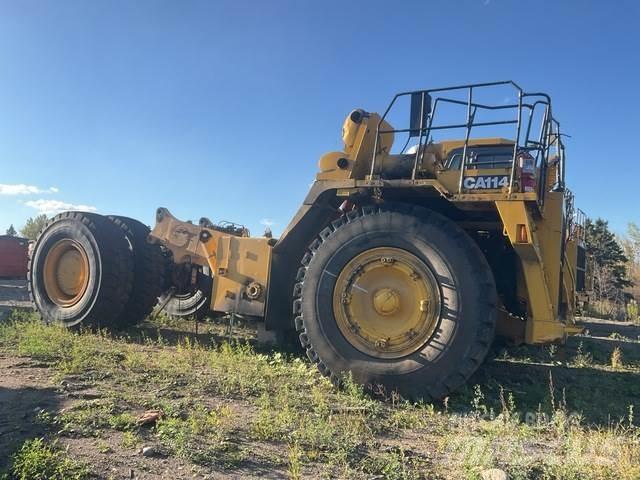 Komatsu 330M Дъмпери/моторни превозни средства