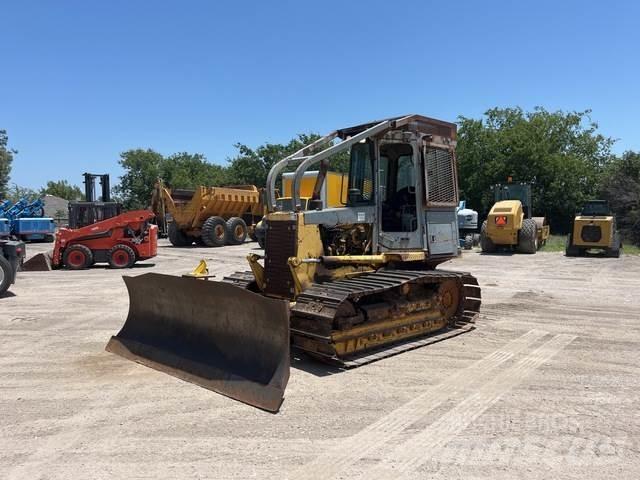 Komatsu D39P-1 Верижни булдозери

