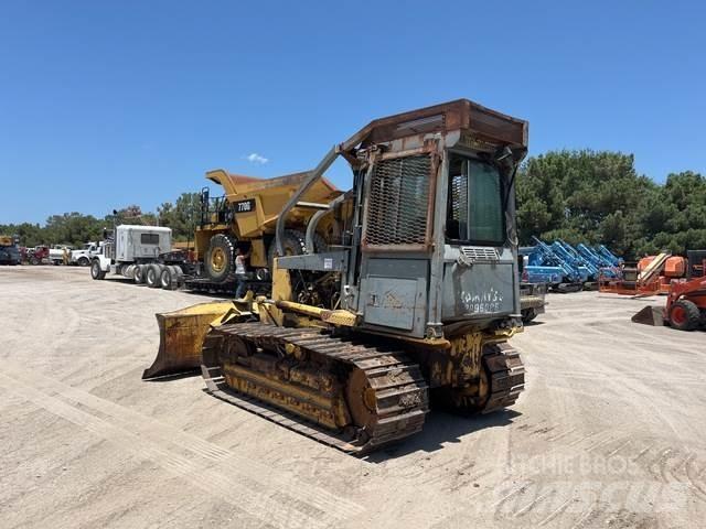 Komatsu D39P-1 Верижни булдозери

