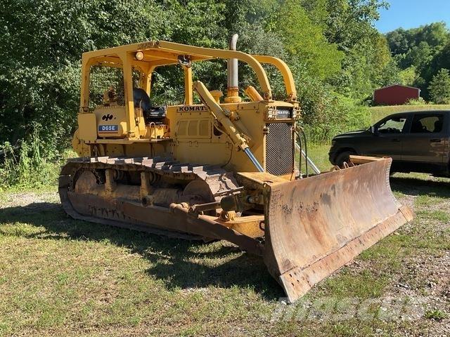 Komatsu D65E-6 Верижни булдозери
