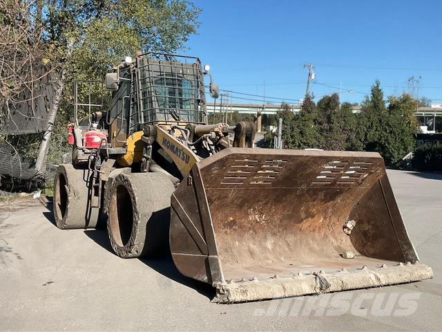 Komatsu WA470 Колесни товарачи