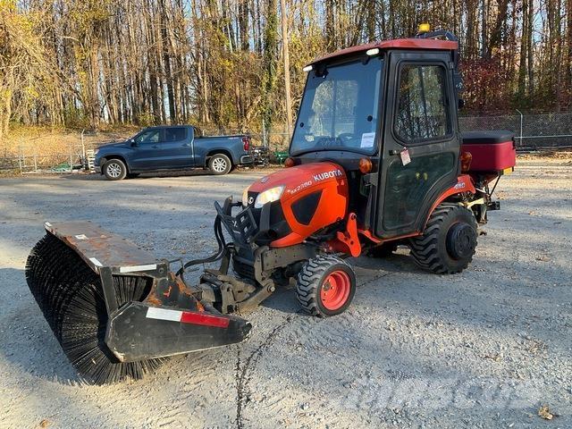Kubota BX2380 Компактни трактори
