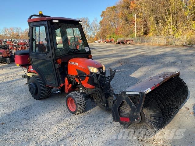 Kubota BX2380 Компактни трактори