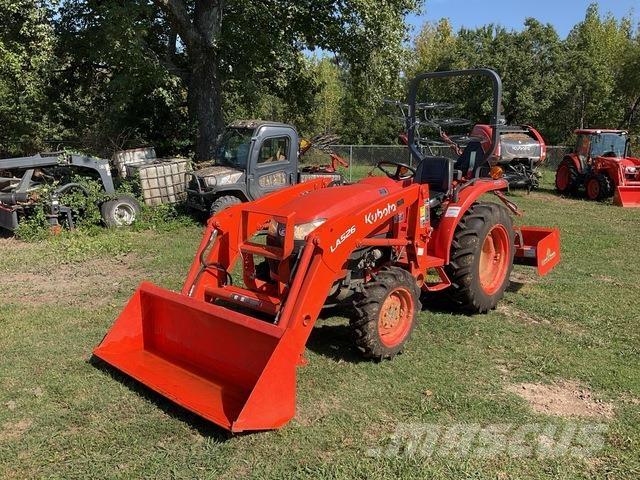Kubota L2501DT Компактни трактори