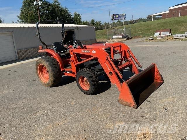 Kubota L3130D Компактни трактори