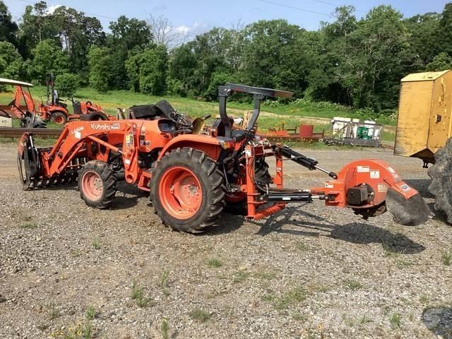 Kubota L3902DT Компактни трактори
