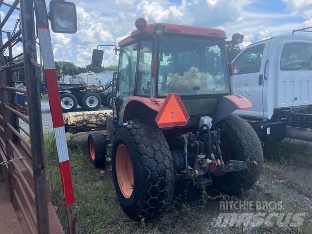 Kubota M5700 Машини за почистване на закрито

