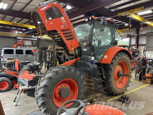 Kubota M7-172H Трактори
