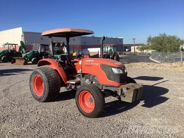 Kubota M7060D Компактни трактори