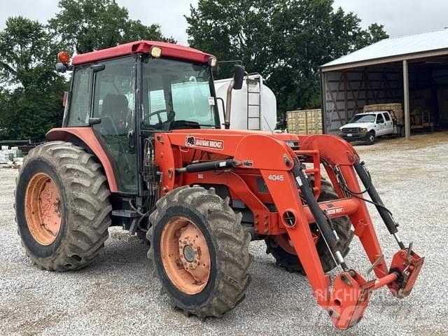 Kubota M9000 Трактори