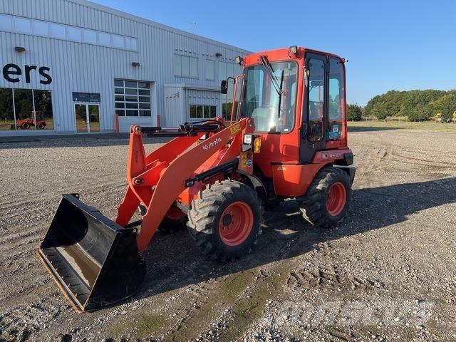 Kubota R530E Колесни товарачи