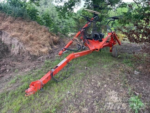 Kubota RA210CR Гребла и сенообръщачки