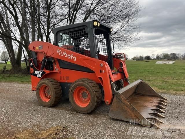 Kubota SSV65 Мини товарачи
