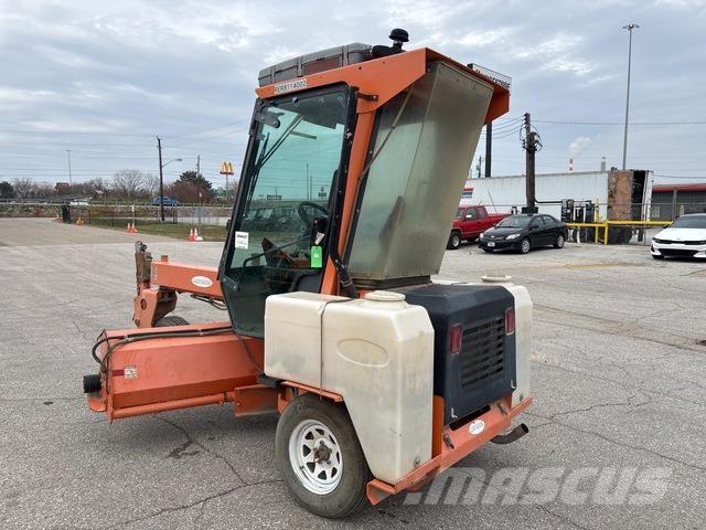 Lay-Mor 8HC Машини за почистване на закрито
