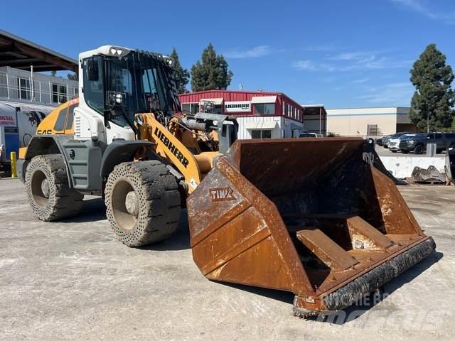 Liebherr L546 Колесни товарачи