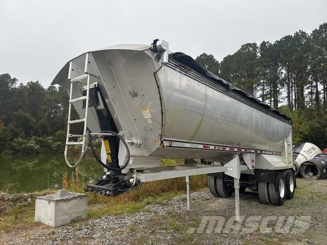 MAC  Самосвали