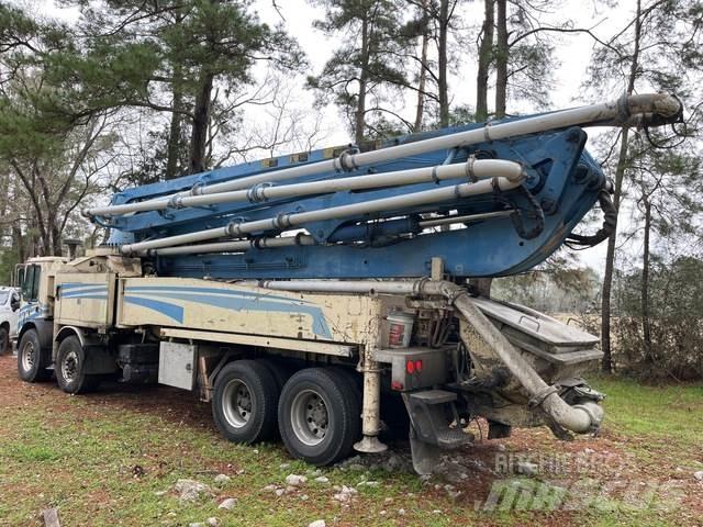 Mack 47M Бетонопомпи
