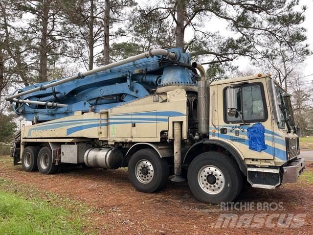 Mack 47M Бетонопомпи
