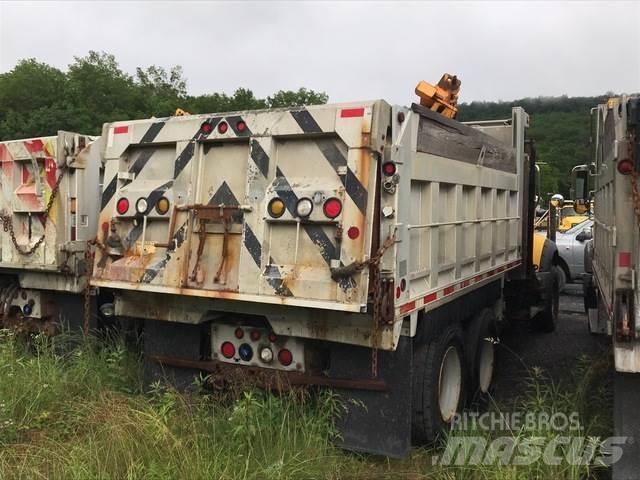 Mack 700 Снегочистачки