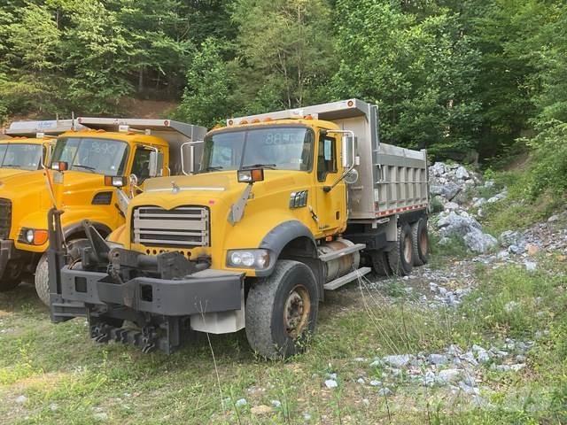 Mack 700 Снегочистачки