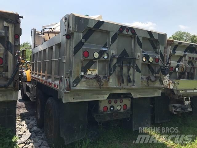 Mack 700 Снегочистачки