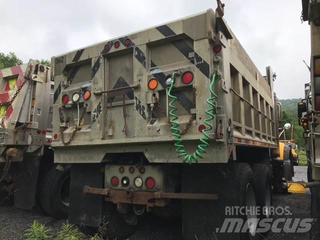 Mack 700 Снегочистачки