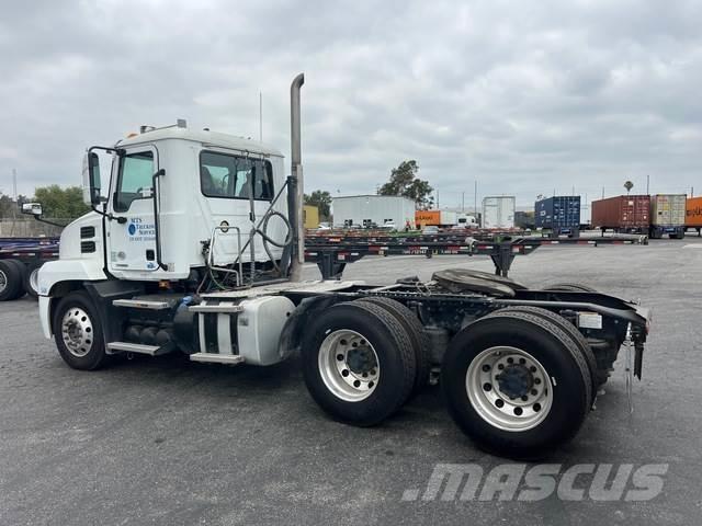 Mack AN64T Влекачи