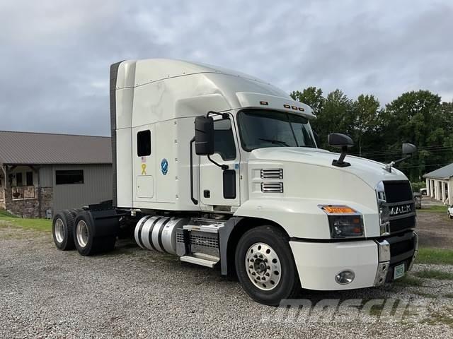 Mack AN64T Влекачи