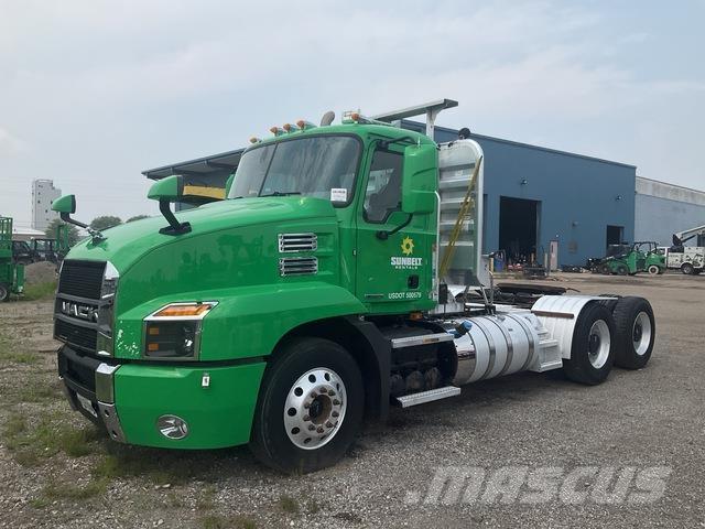 Mack AN64T Влекачи