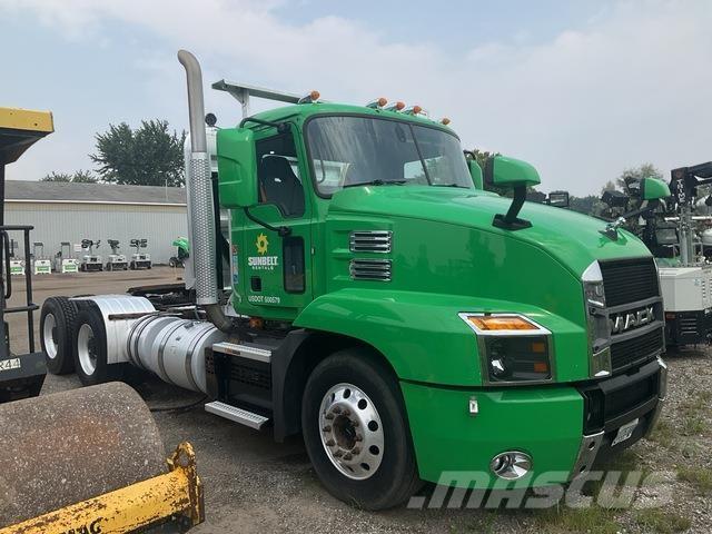 Mack AN64T Влекачи