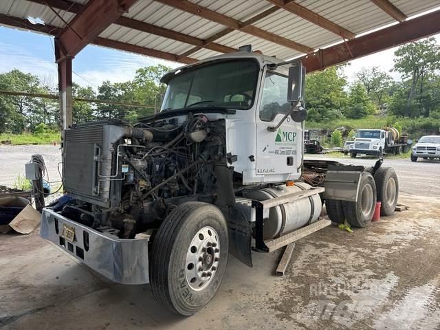 Mack CH613 Влекачи