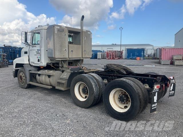 Mack CH613 Влекачи