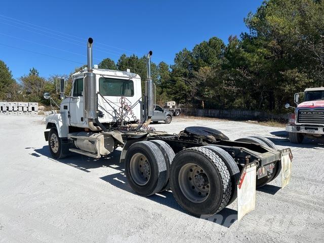 Mack CH613 Влекачи