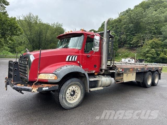 Mack CT713 Автомобили за пътна помощ