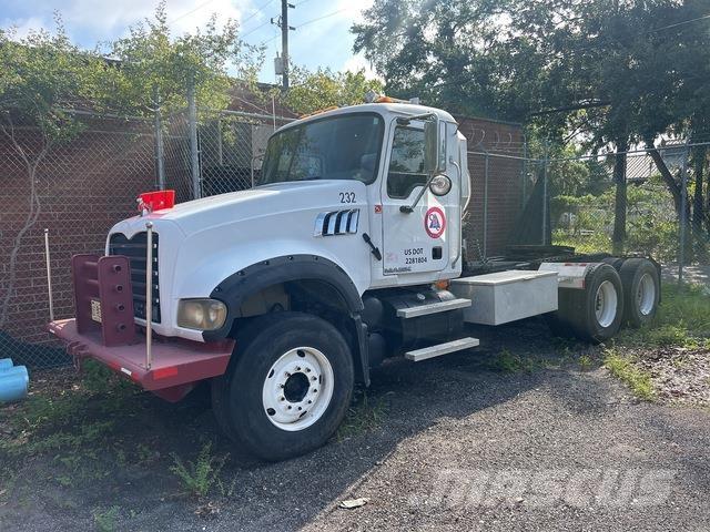 Mack CTP713 Влекачи
