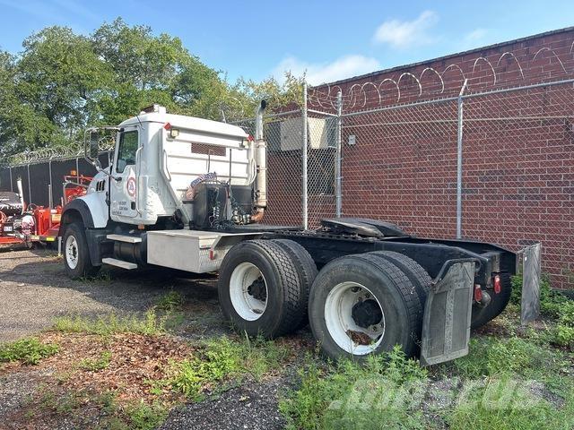 Mack CTP713 Влекачи