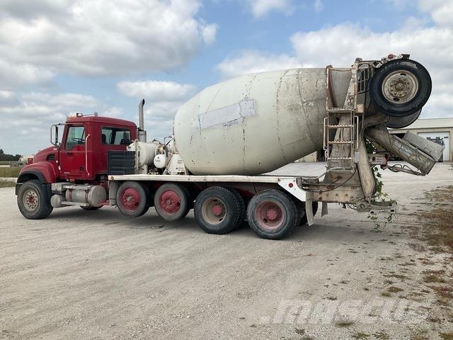 Mack CV513 Други