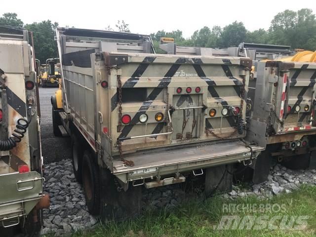Mack CV700 Снегочистачки