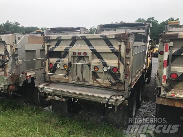 Mack CV700 Снегочистачки