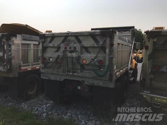 Mack CV700 Снегочистачки