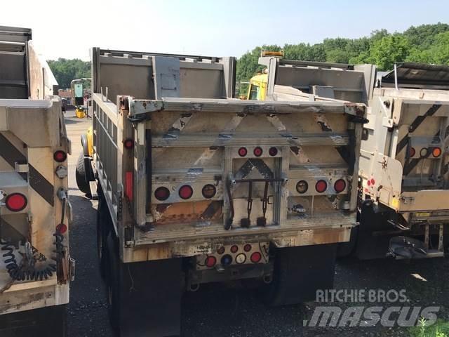 Mack CV700 Снегочистачки