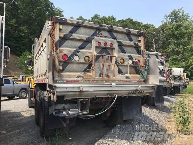 Mack CV700 Снегочистачки